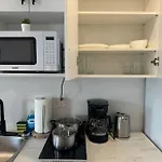 Cozy Motel Studio With Kitchenette - 8